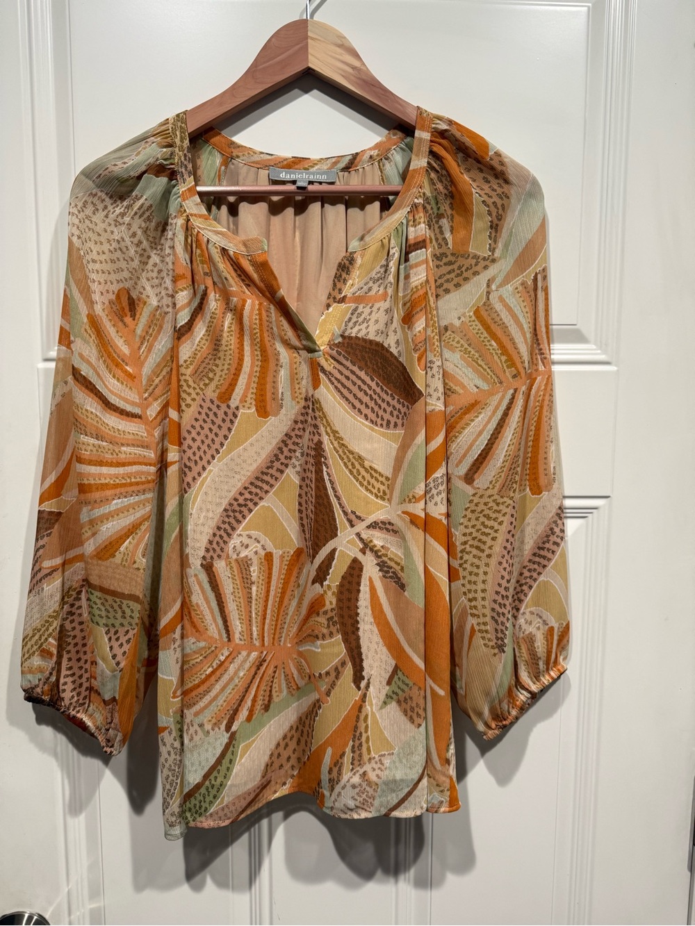 Daniel Rainn Multi-Color Abstract Print Peasant Blouse